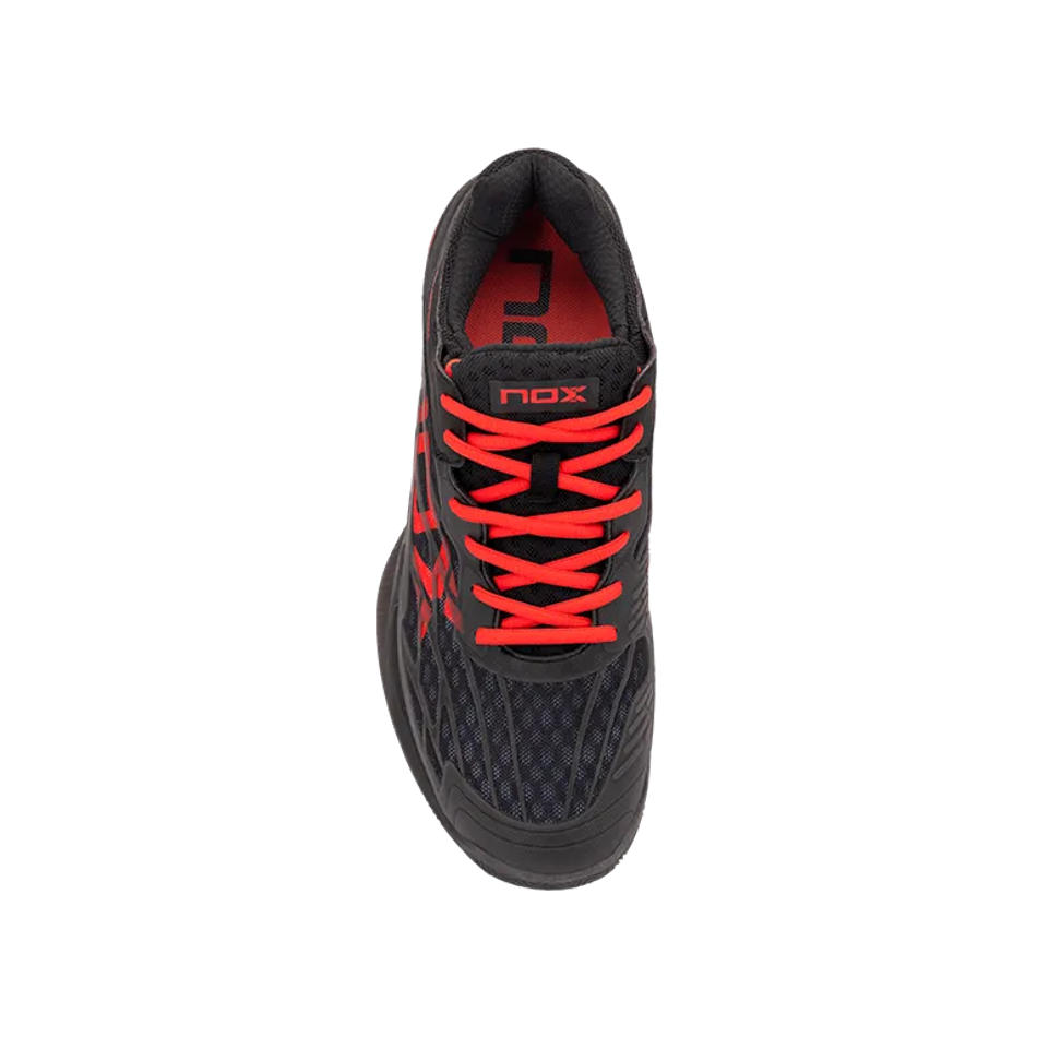 NOX AT10 LUX Черные-Красные кроссовки