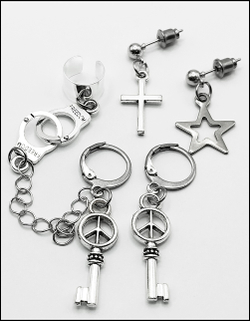 Набор сережек "Наручники", крест, звезда, ключики.