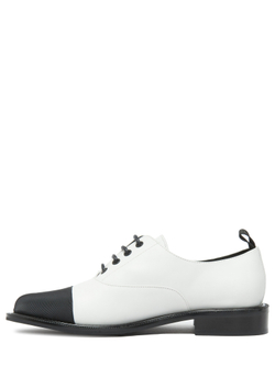 Женские комбинированные туфли бело-черные со шнурками