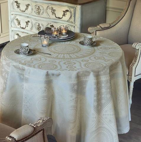 Скатерть 174x304 Garnier-Thiebaut Imperatrice Uni Argent