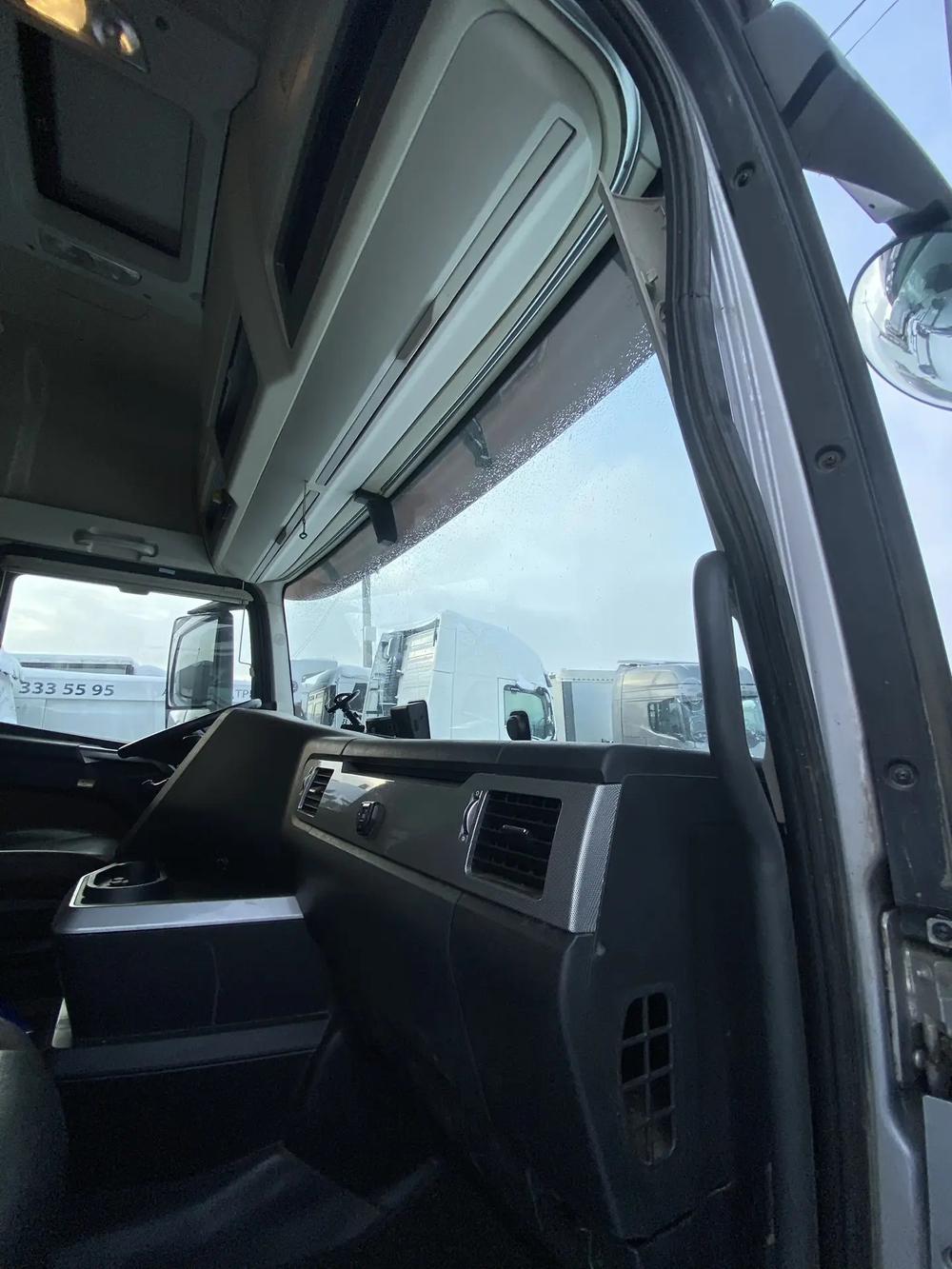 FAW J7 4x2 Седельный тягач CA4180P77K25E5 (Дизельный, 12,5 л, 553 л.с., АТ)