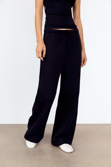 ZARA БРЮКИ STRAIGHT LEG ИЗ МЯГКОЙ ТКАНИ, ЧЕРНЫЙ