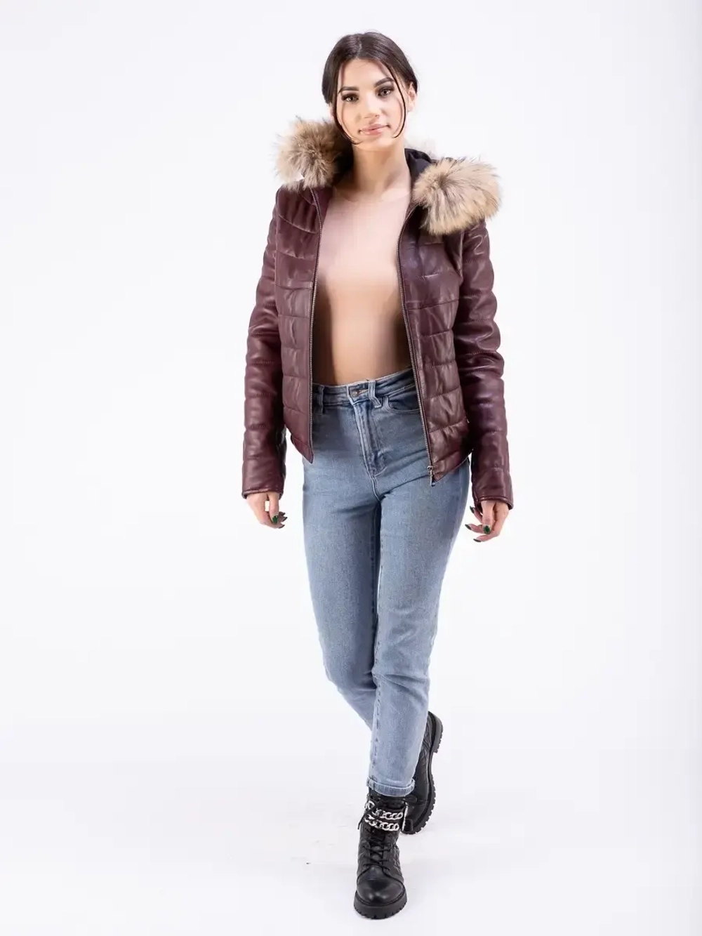 Куртка женская из натуральной кожи с капюшоном Турция