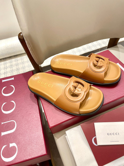 Gucci GG Slide Sandal