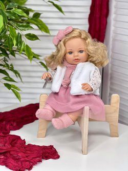 Кукла BERJUAN мягконабивная 40см Laura (1074)