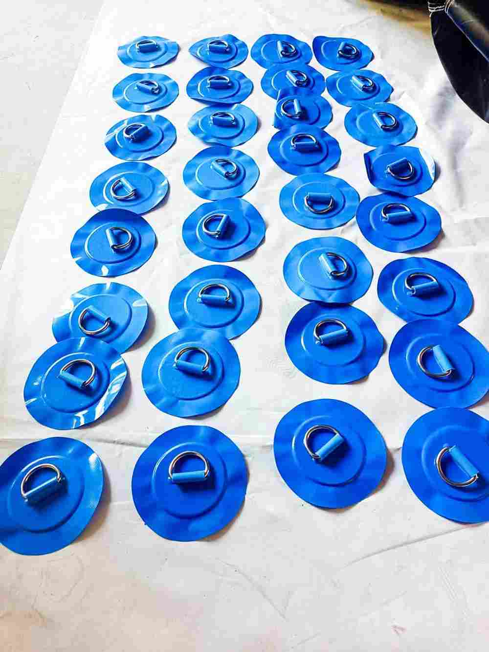 Крепление для батута, синего цвета, 0,25*0,25*0,3 м