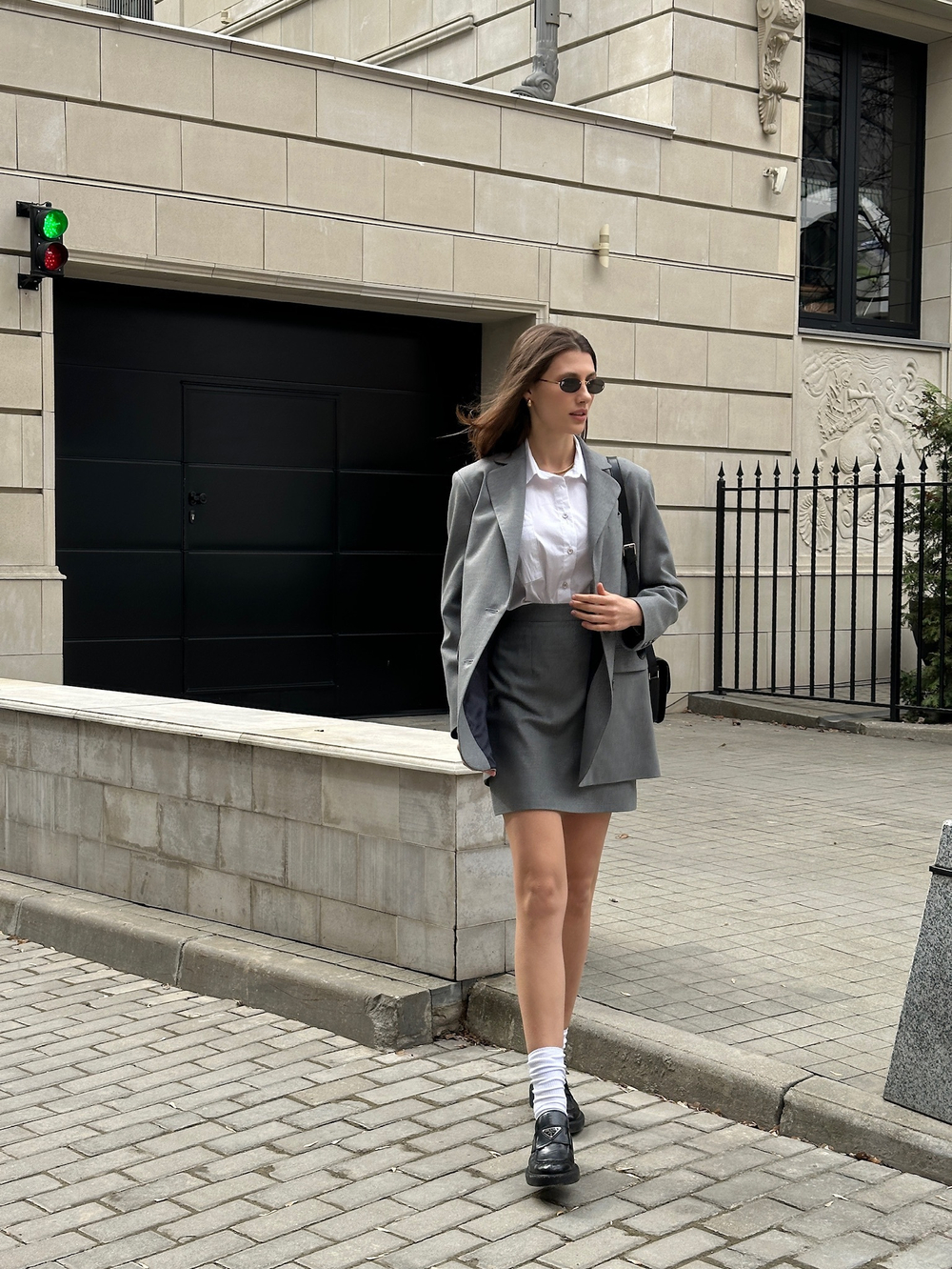 Рубашка из поплина белая oversize два кармана