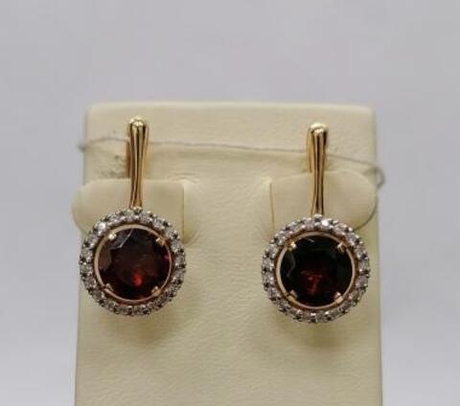 Серьги из золота с гранатами