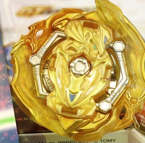 Золотая версия волчка Union Achilles Convert Xtend+ Retsu B150 от Takara Tomy