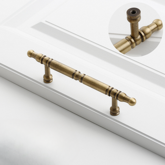 Мебельная ручка