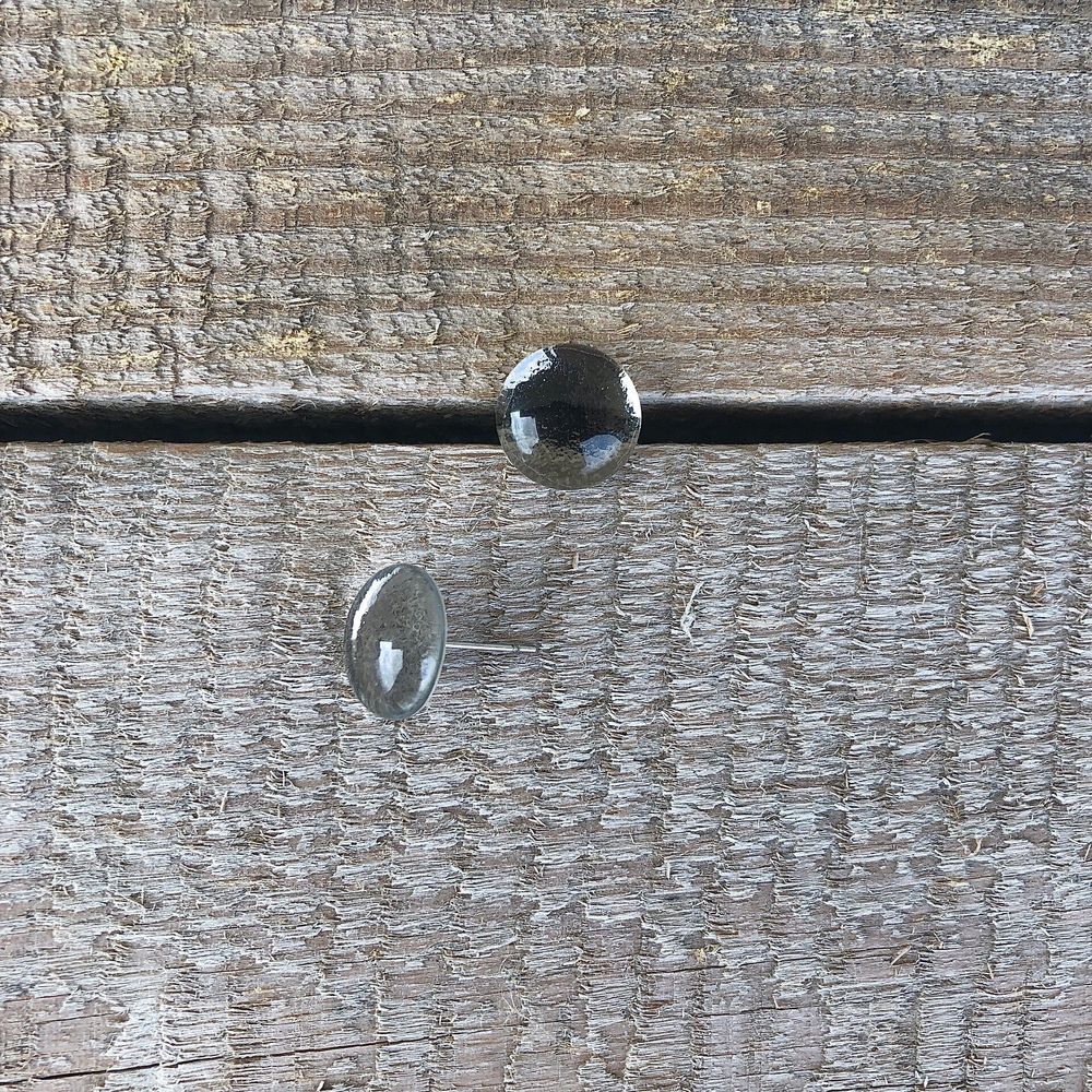 пусеты серые пусеты серые