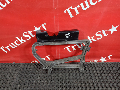 Кронштейн глушителя