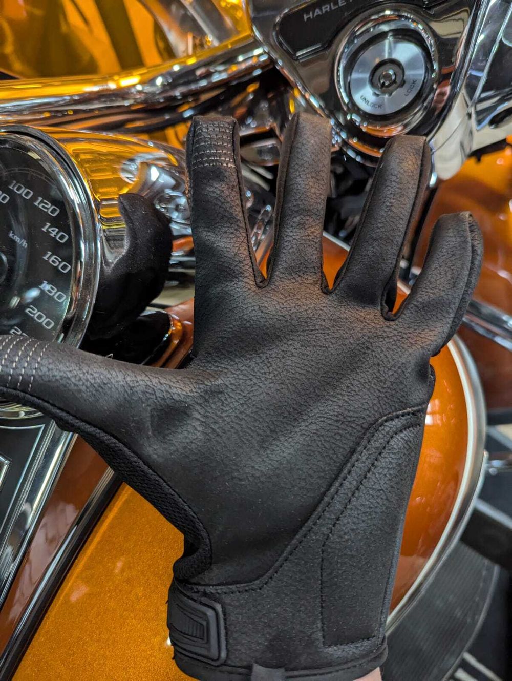 Hooligan CE Gloves / Черный