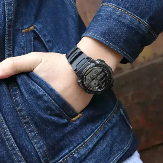 Электронные наручные часы Casio AE-1000W-1AVEF
