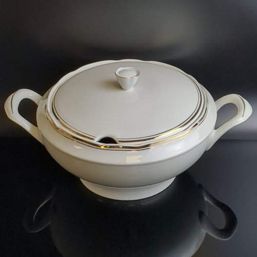 Супница фарфоровая белоснежный фарфор с позолотой, винтаж Cmielow made in Poland, Польша 1951-1990 гг