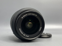 Nikon D3200 kit 18-55mm 3.5-5.6G VR 13.000 кадров