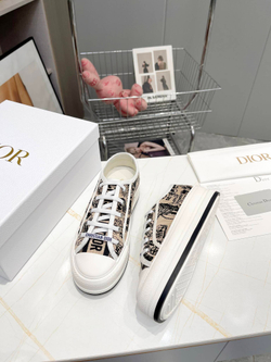Christian Dior Walk'n'Dior Sneaker
