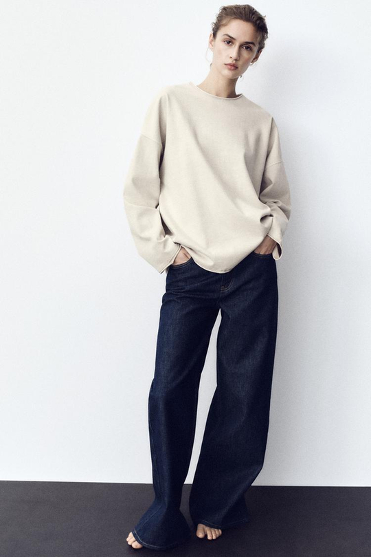 ZARA ФУТБОЛКА ИЗ ПЛОТНОГО ХЛОПКА С ЭФФЕКТОМ ПОТЕРТОСТИ, ЭКРЮ