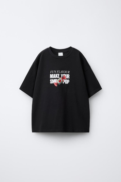 ZARA ФУТБОЛКА С ПРИНТОМ «ВИШНИ И КОНФЕТЫ», ЧЕРНЫЙ