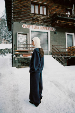 ZARA ТОЛСТОВКА ST. MORITZ®, МОРСКОЙ СИНИЙ