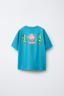 ZARA ФУТБОЛКА С ПРИНТОМ «ГРАФФИТИ», СИНИЙ