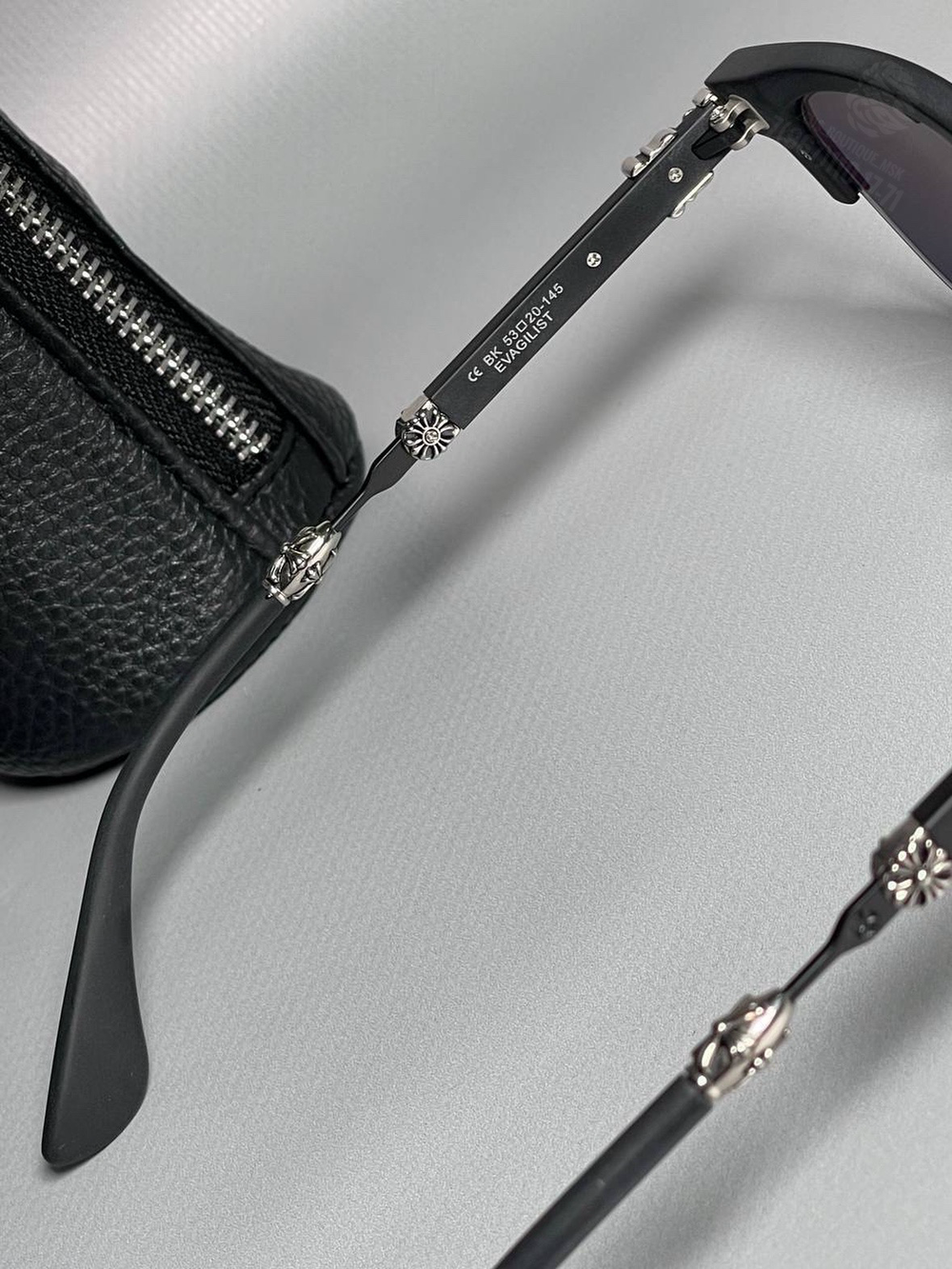 Солнечные очки Chrome Hearts