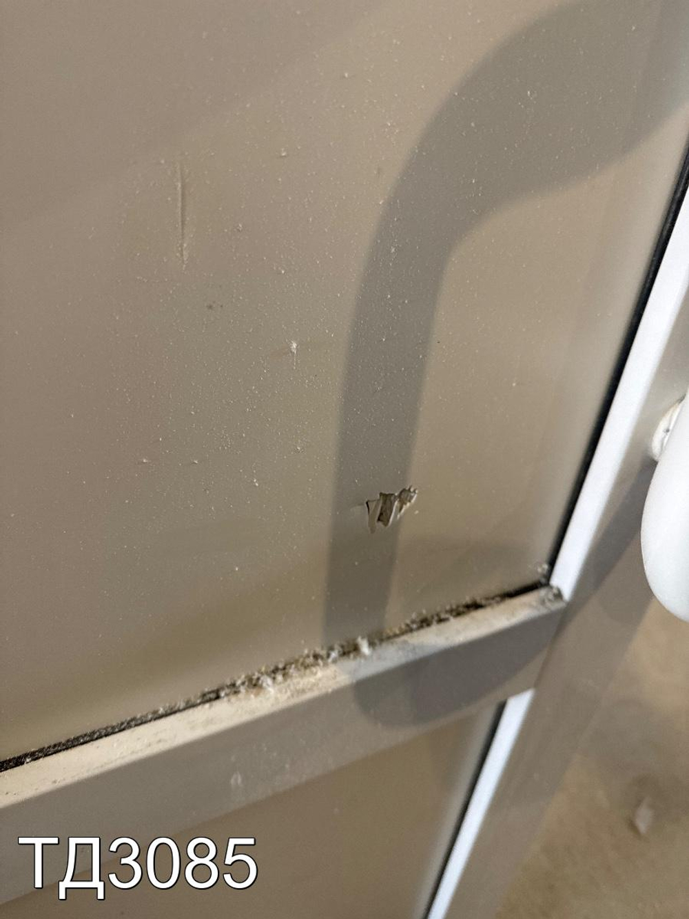 Дверь пластиковая входная Б/У 2040(в) x 700(ш)