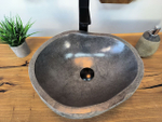 Раковина из речного камня RS-65781 43х37х14 из натурального камня