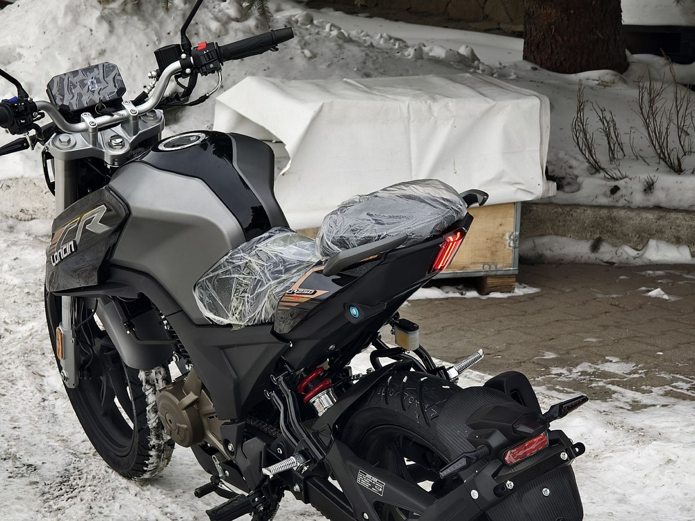 Мотоцикл Loncin CR4 II