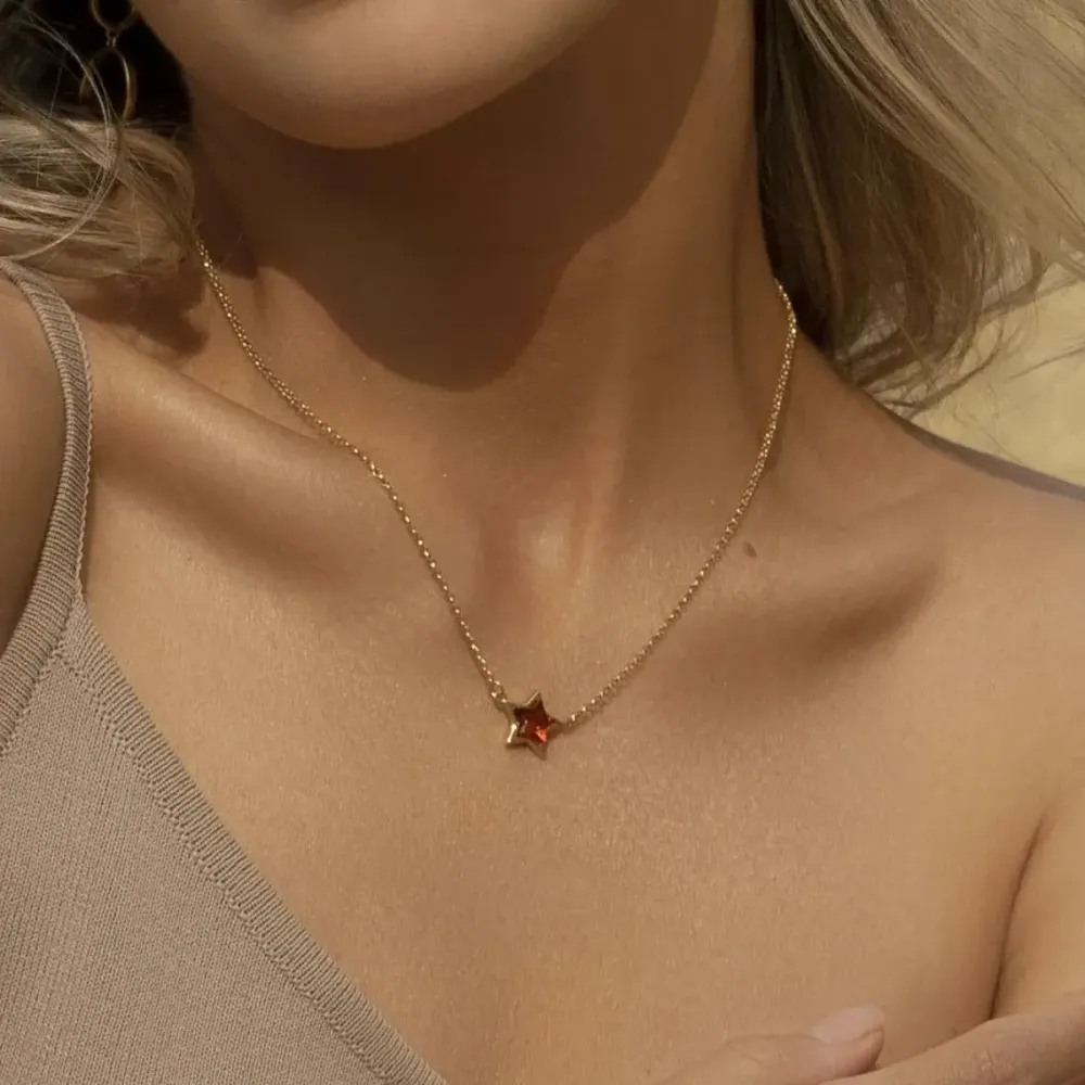 Колье Звезда с коньячным янтарем, позолота