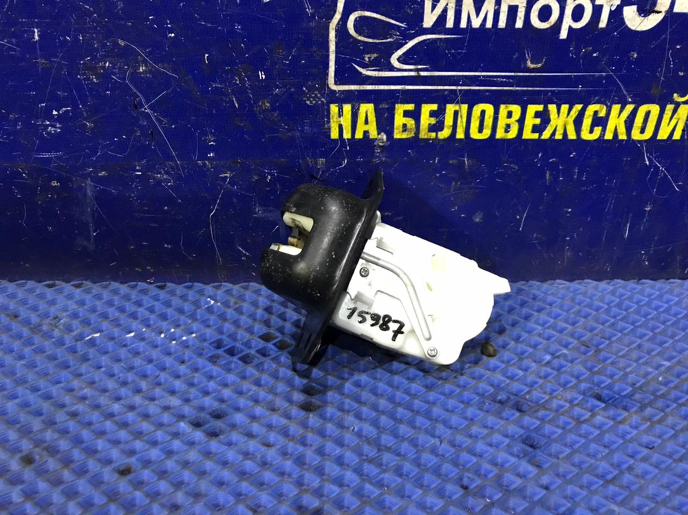 Замок багажника NISSAN X-TRAIL 2013-2017