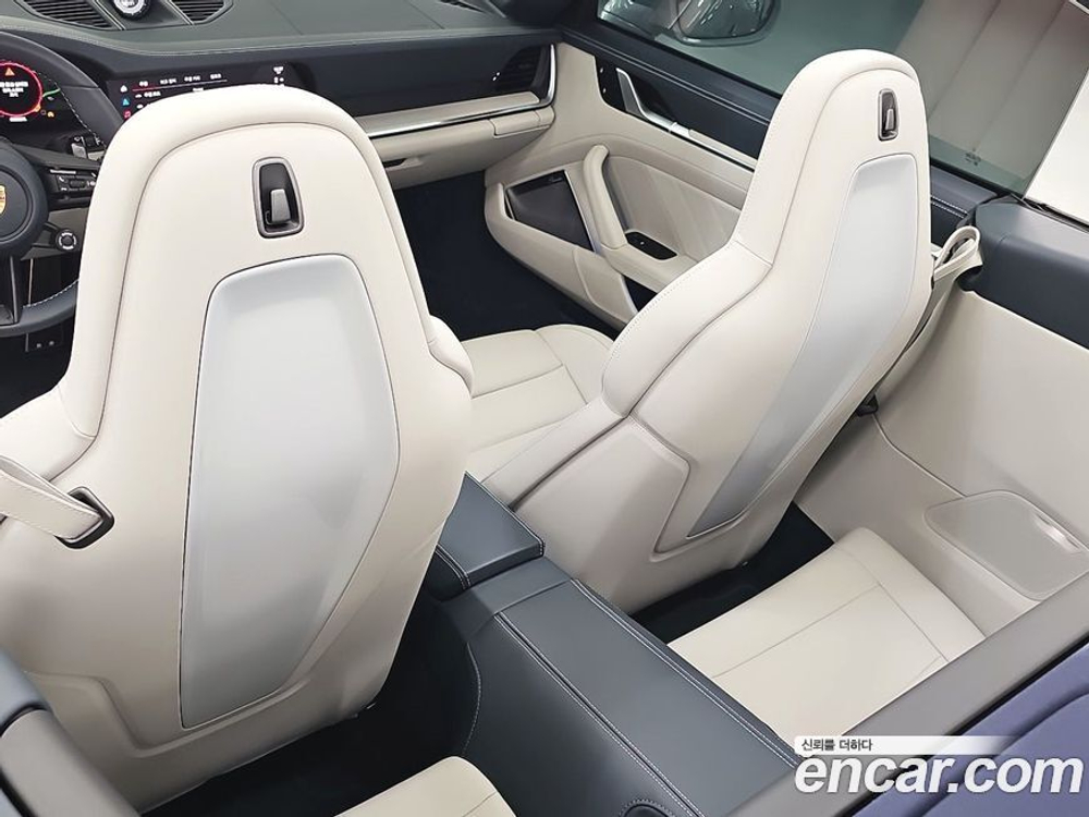 Porsche 911 (992) Carrera Cabriolet (02.2024)