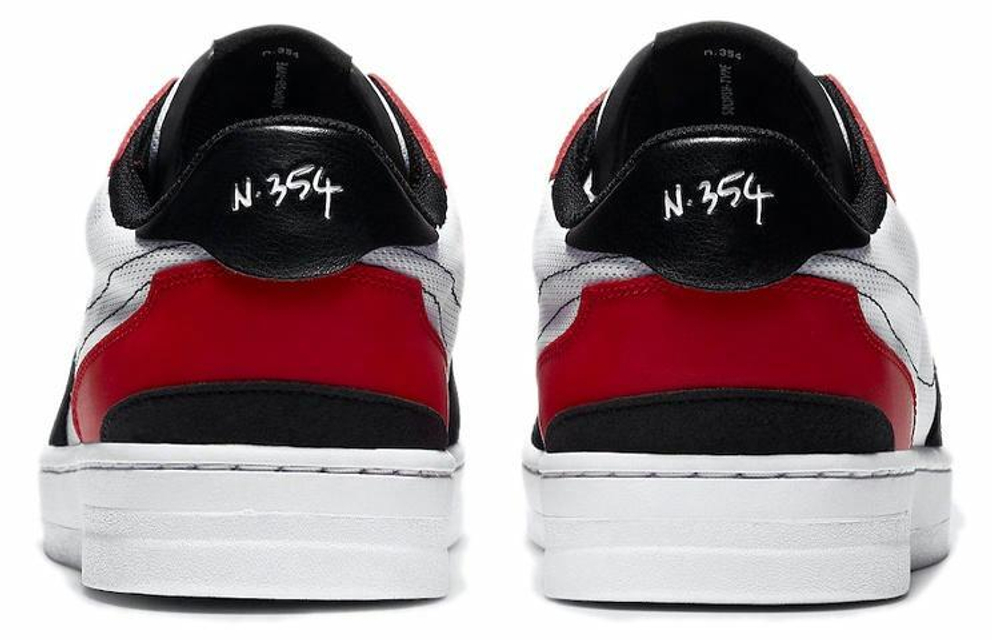 Кроссовки Nike Squash Type Black Toe