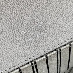Louis Vuitton Pochette Metis