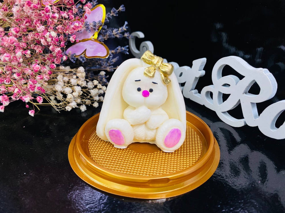 Шоколадная фигурка Зайка Ми, 90гр (глазурь)