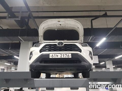 Toyota RAV4 5 Generation 2.5 2WD (08.2019)