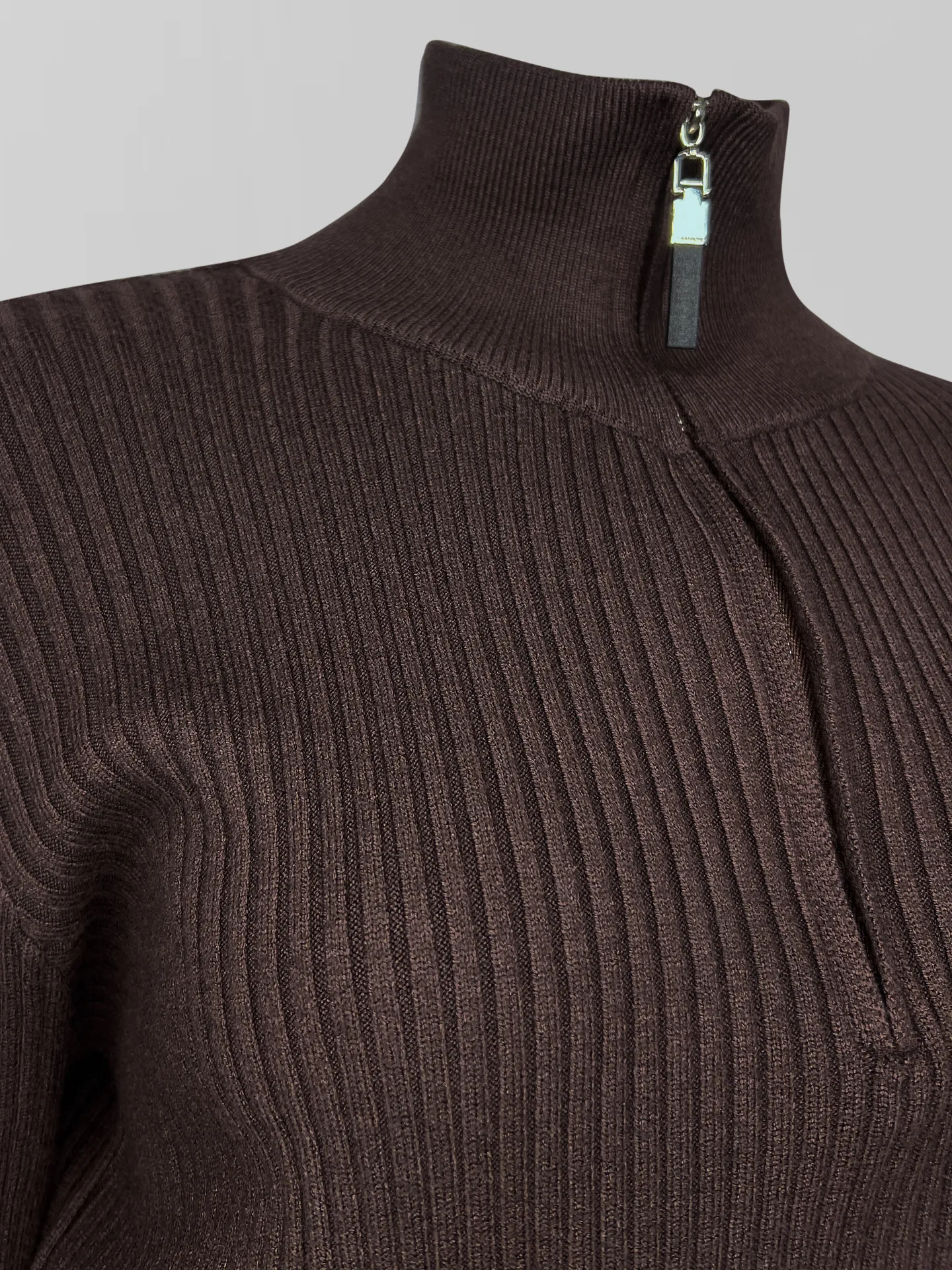 Свитер Xiyue 8622 однотонный с высоким горлом на молнии