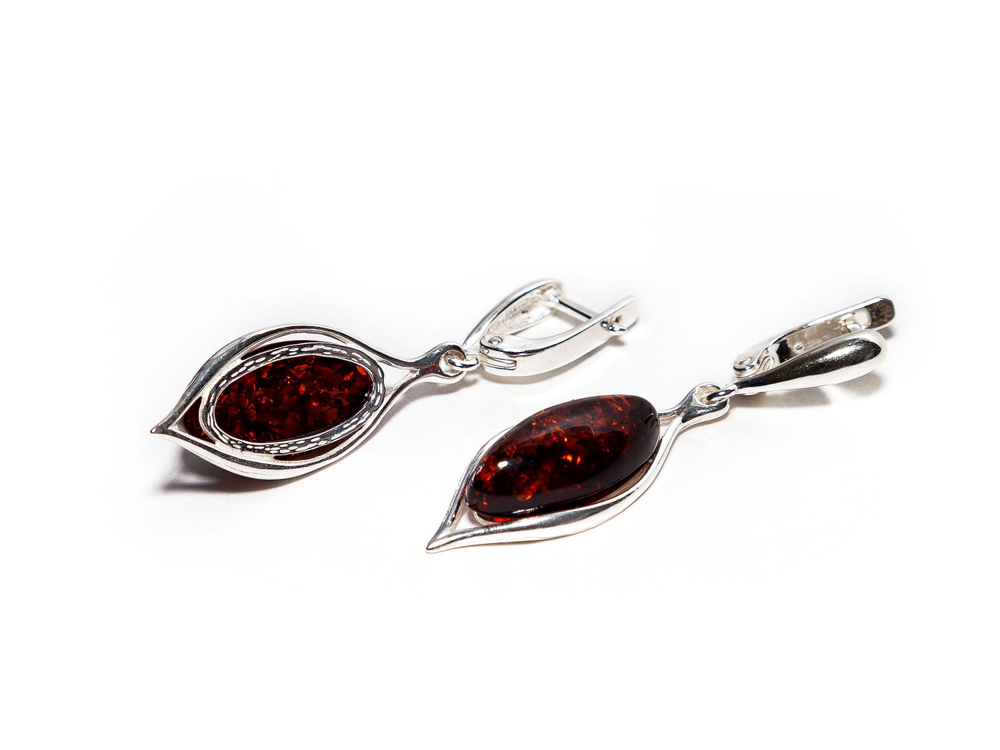 Серебряные серьги с натуральным коньячным янтарем