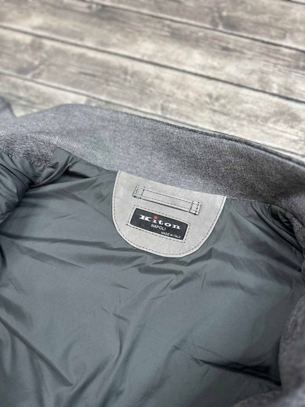 Жилет Kiton