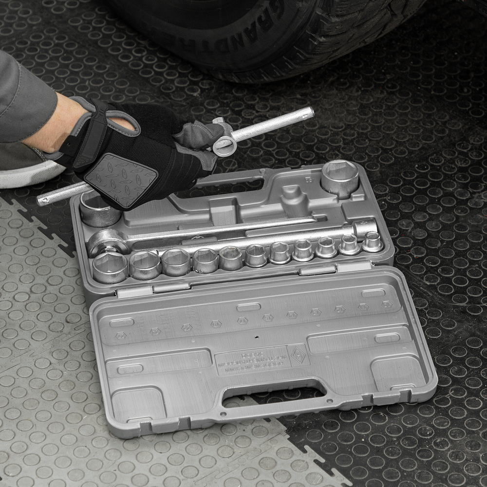 Набор шоферского инструмента № 2, пластиковый бокс (НИЗ)