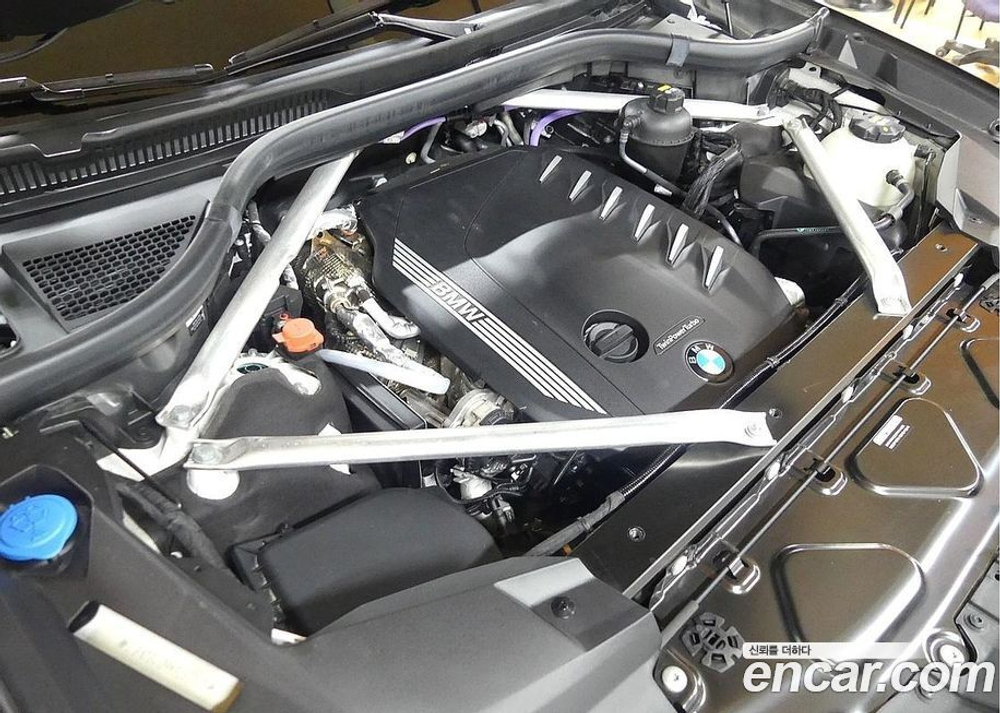 BMW X7 (G07) xDrive 40d Design Pure Excellence 6-и местный (05.2022)