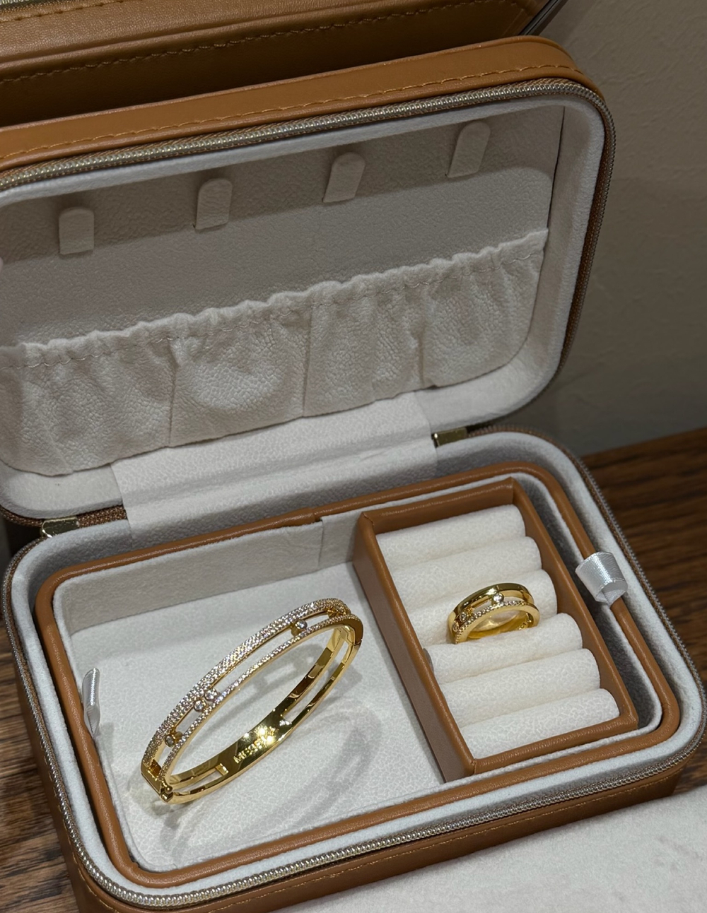 Кольцо Monika gold