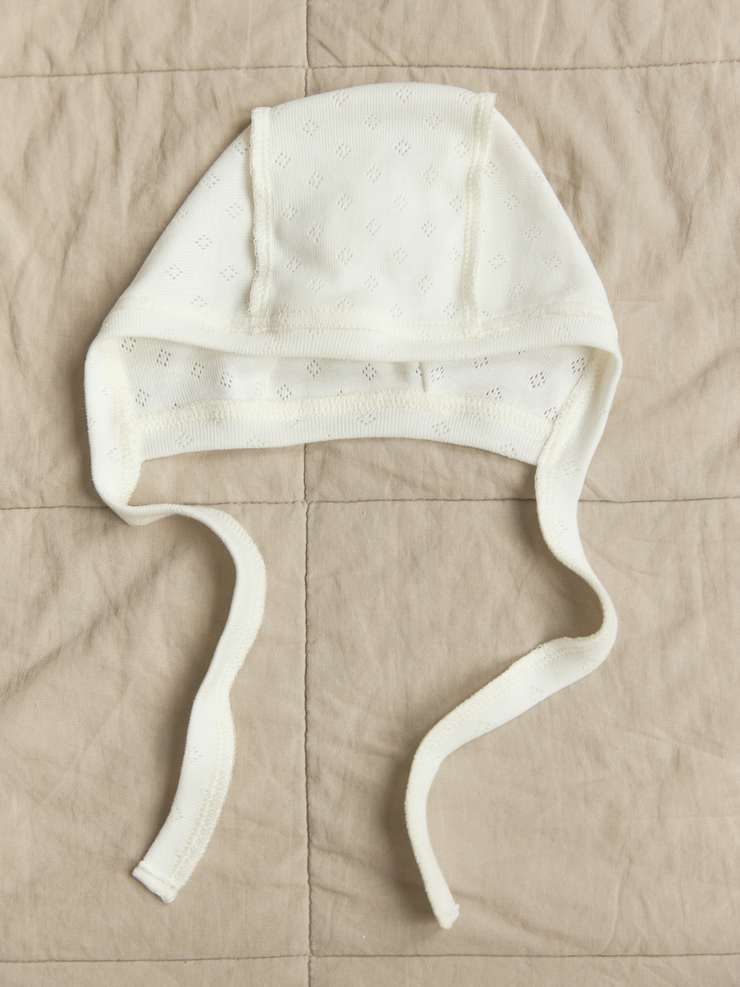 Чепчик ажурный Молочный