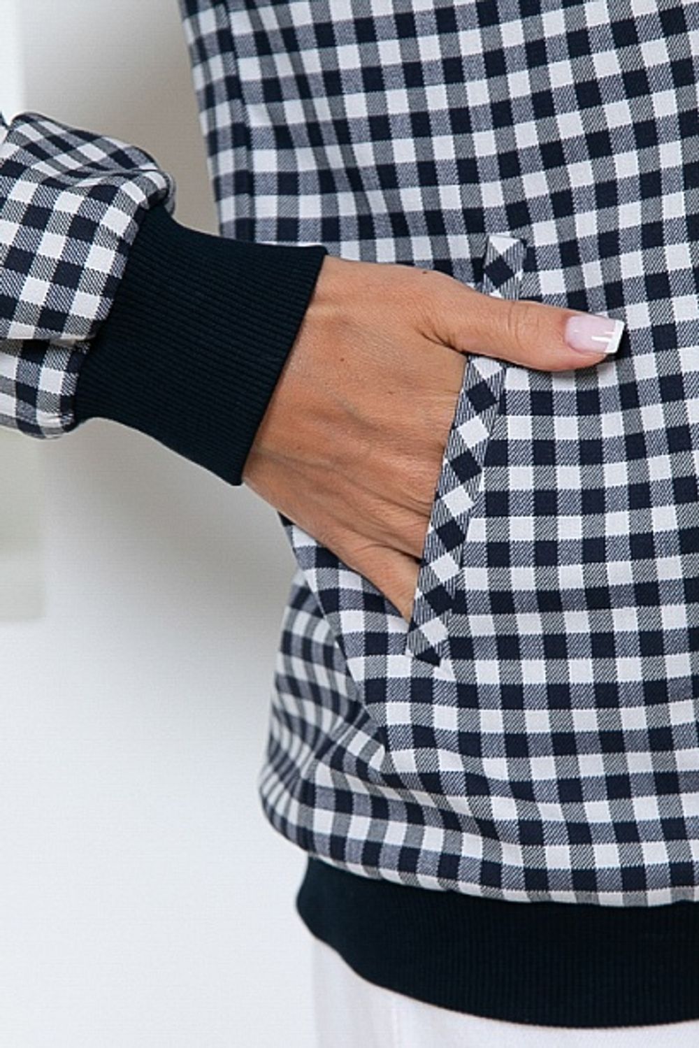 Бомбер 8241 Avili