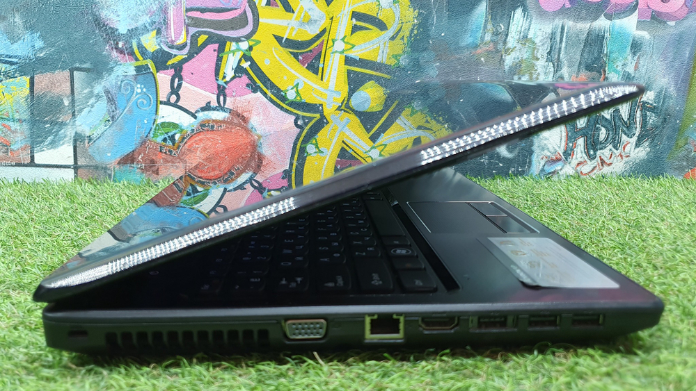 Ноутбук Lenovo i3/4 Gb