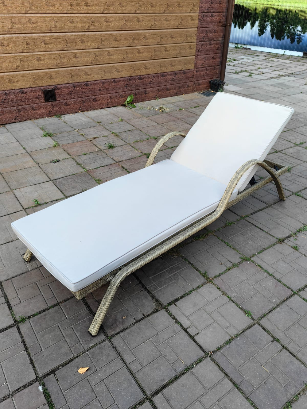 Шезлонг из искусственного ротанга Империал цвет Greige