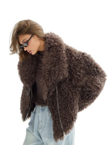 Коричневая шуба-косуха из овчины калган