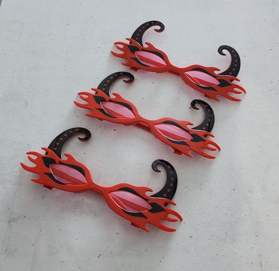 Очки Черт жёлтые с зелёным