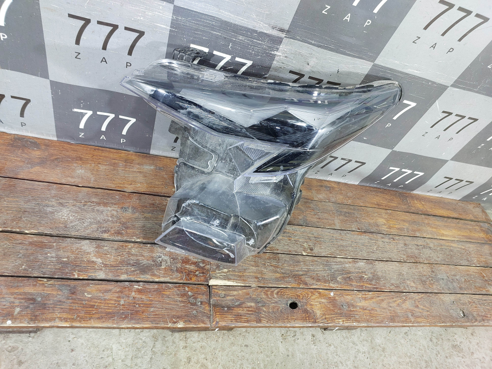 Фара левая LED GAC GS3 24-нв Б/У Оригинал 7210011CRV0100