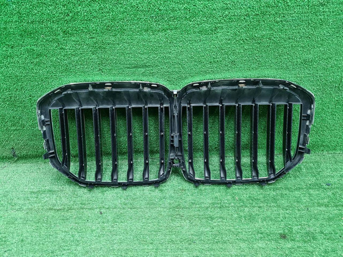 Решетка радиатора BMW X7 G07 (2019-2022)